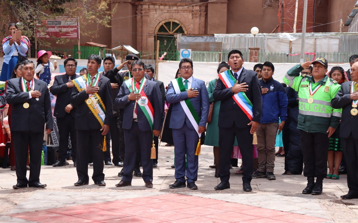 Alcalde de Orurillo presidió actividades oficiales por 144 aniversario